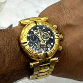 ساعت اینویکتا سوباکو