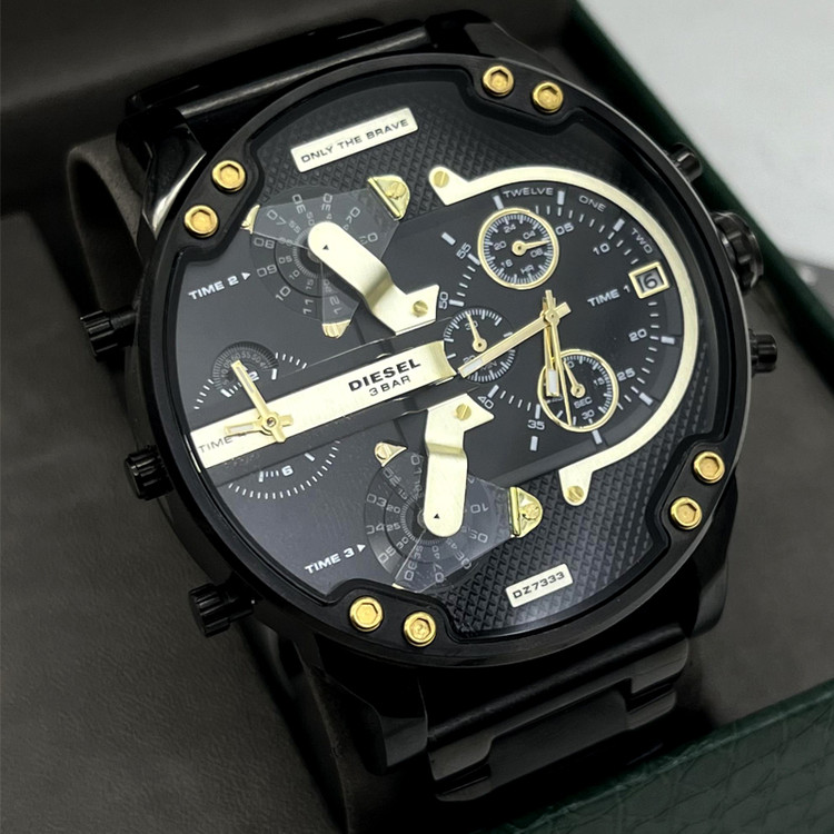ساعت مردانه دیزل هفت موتوره مشکی طلایی