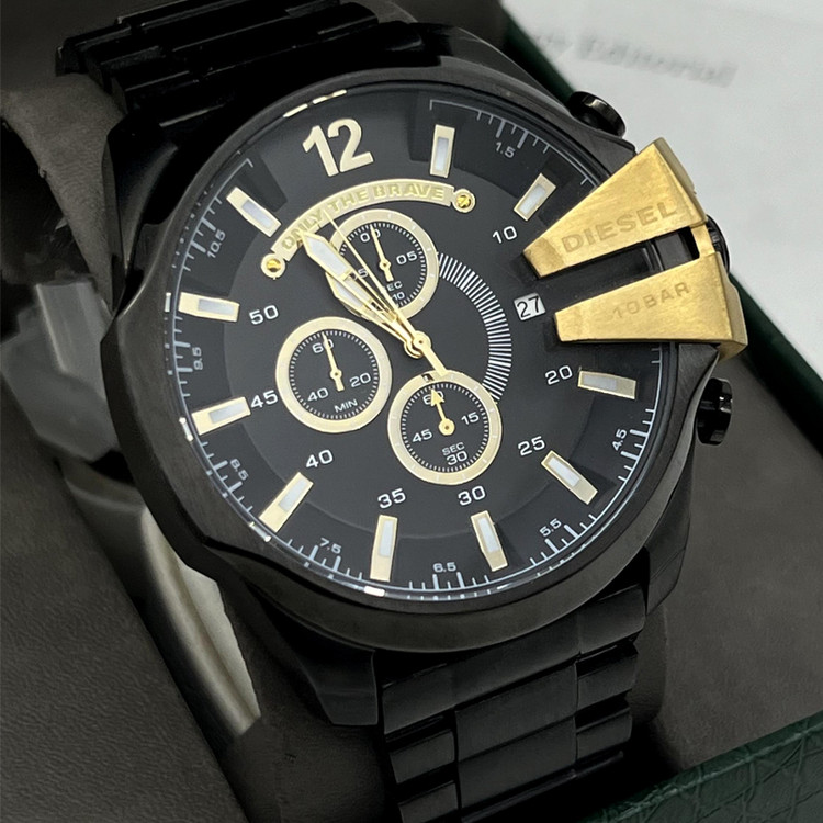 ساعت دیزل شاخدار مشکی طلایی