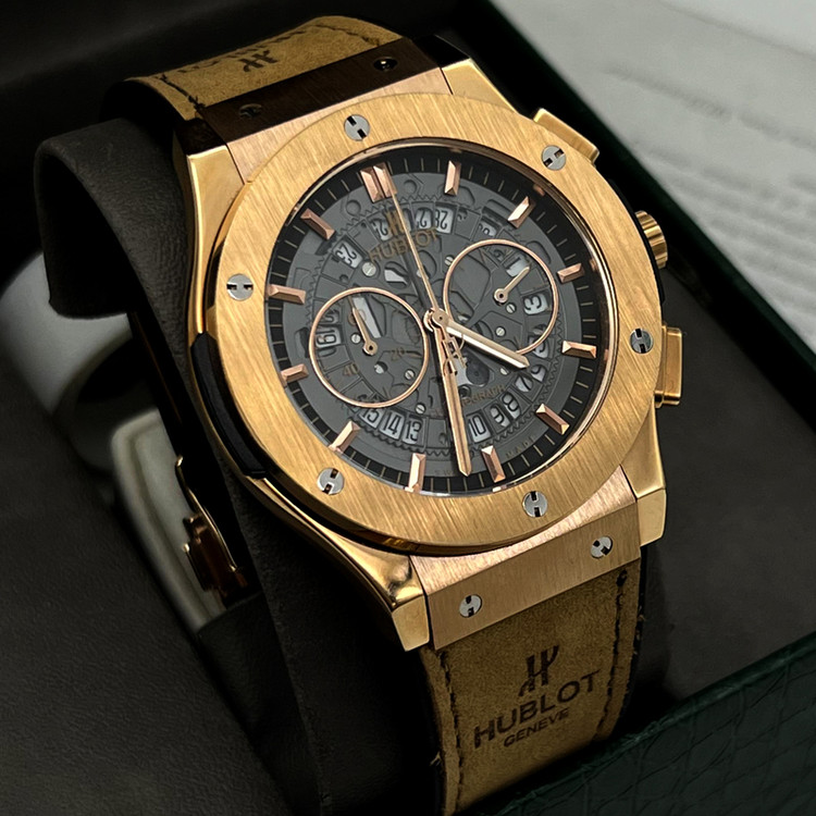 ساعت هابلوت بند چرمی قهوه ای