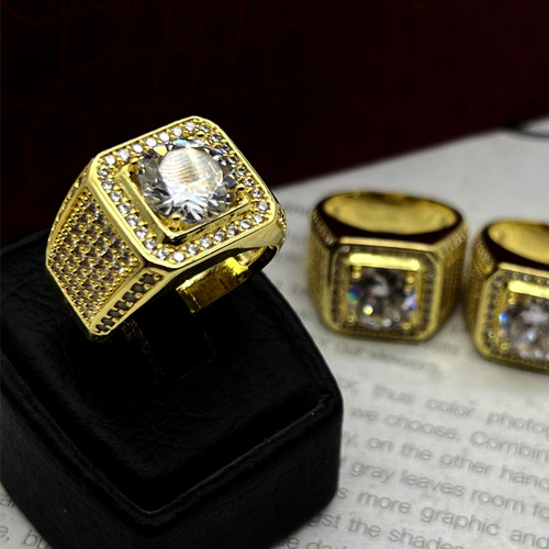 انگشتر طرح جواهر مردانه